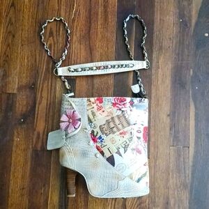 L'Artiste Handbag with Shoe - French Inspired. ***New. Never Used***